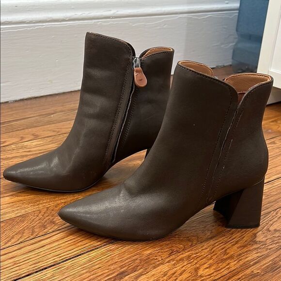 Gentle Souls Brown Ankle Booties with Chunky Heel - Picture 1 of 5